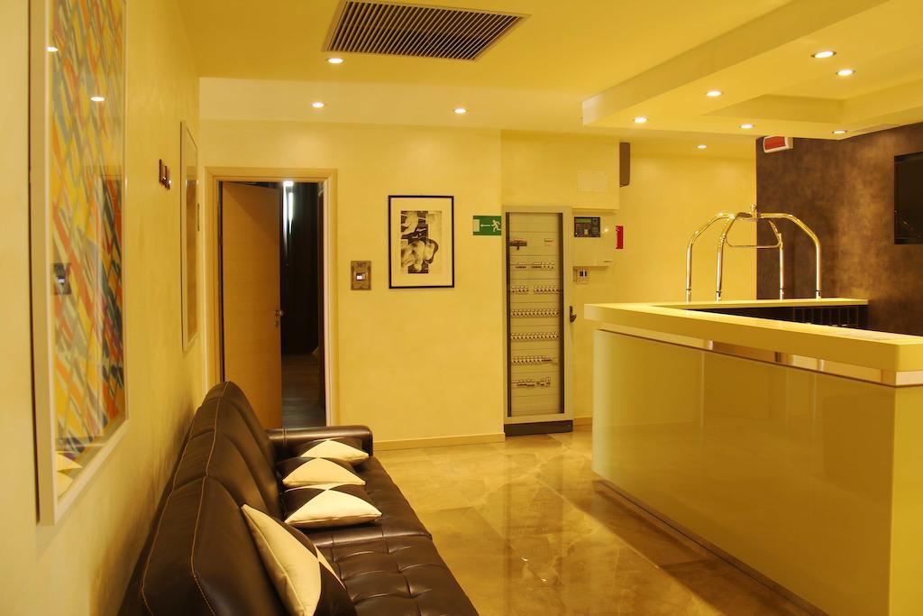Ming Hao Hotel - Milan — Photos 3